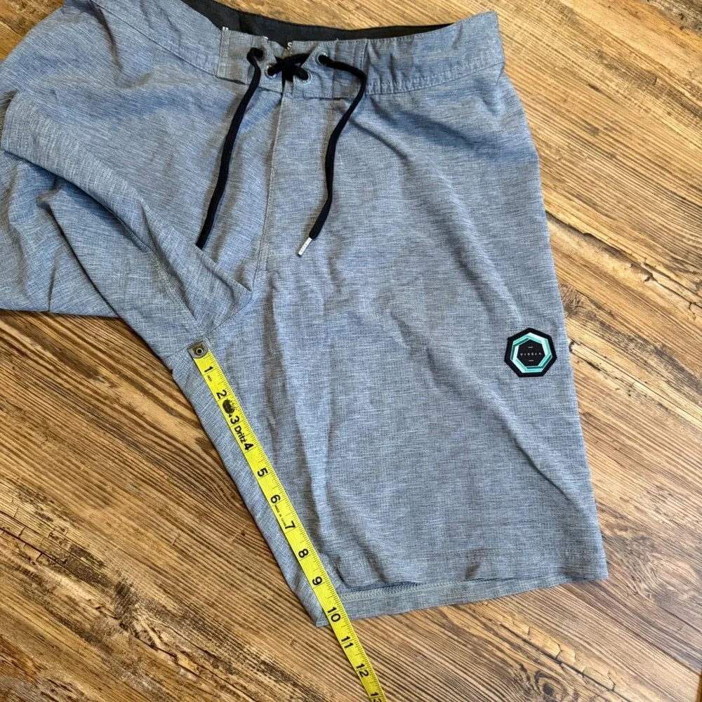 2 Vissla Board Shorts Men 32 Gray Heathered Stretch Surf‎ Trunks Swim Beach